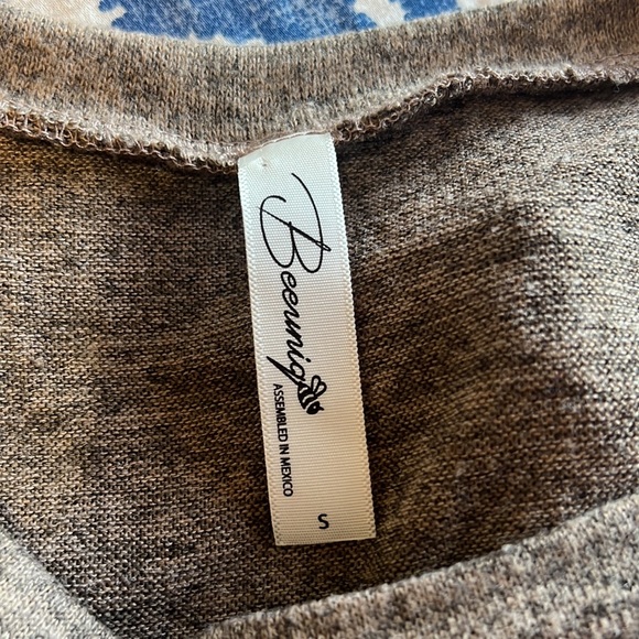 Beeuniq Brown Long Sleeve Top (S) - Picture 4 of 5